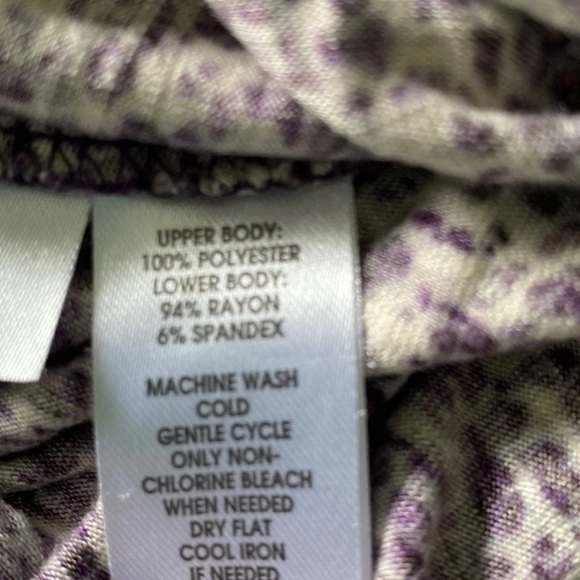 Women’s LOFT top Size Small - Picture 9 of 9